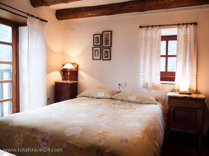 Gasthaus Casas De Zapatierno Espierba Zimmer foto