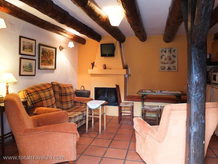 Gasthaus Casas De Zapatierno Espierba Zimmer foto
