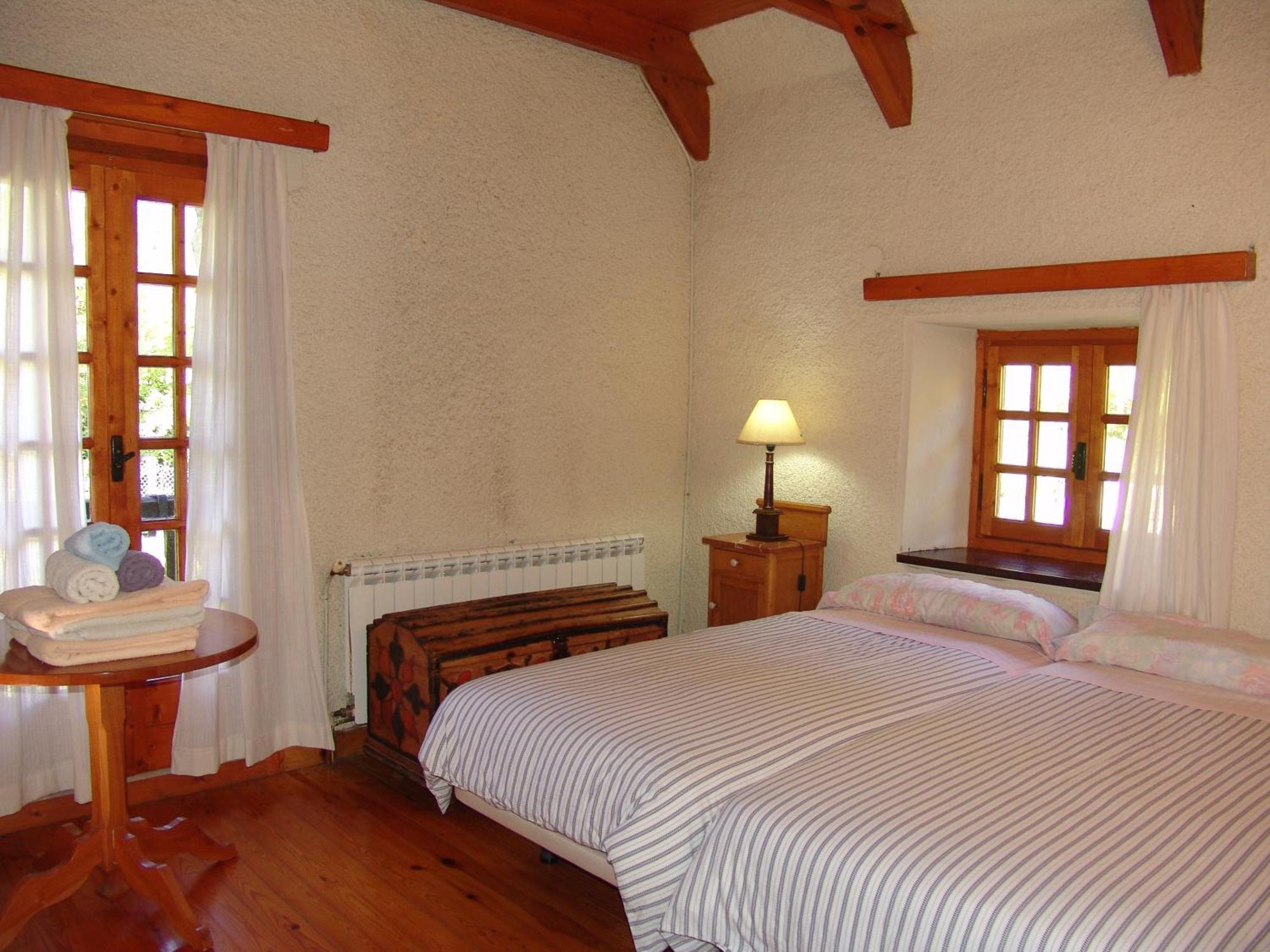 Gasthaus Casas De Zapatierno Espierba Zimmer foto