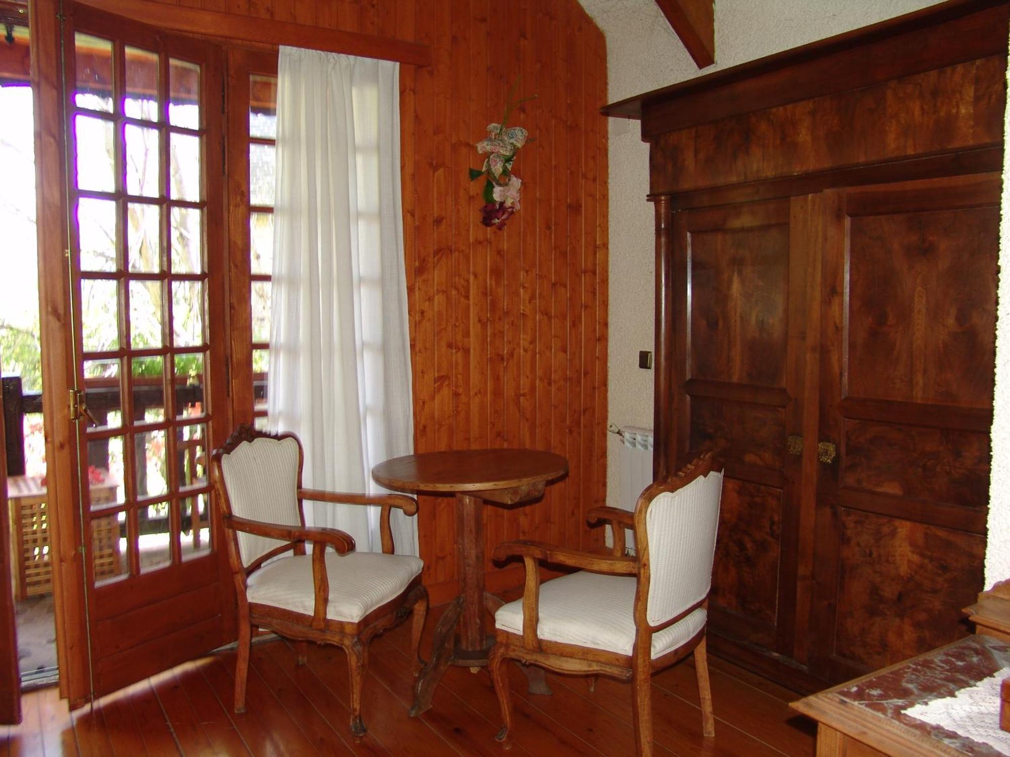 Gasthaus Casas De Zapatierno Espierba Zimmer foto
