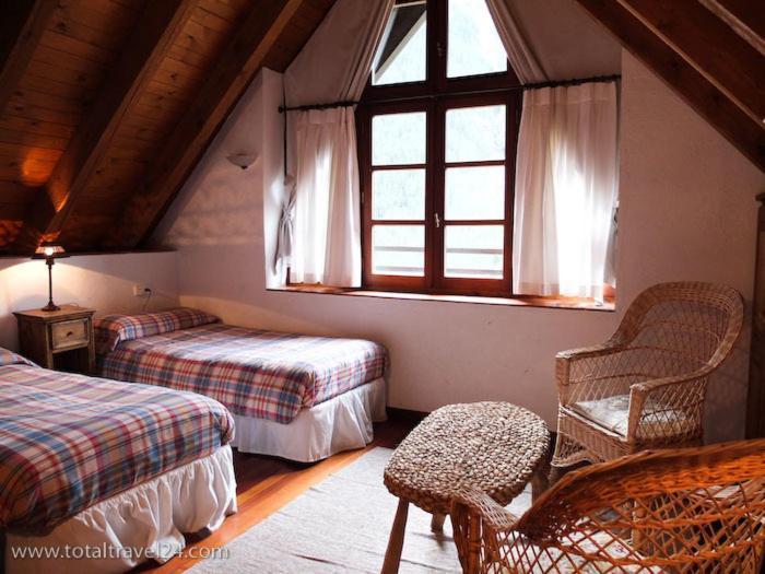 Gasthaus Casas De Zapatierno Espierba Zimmer foto